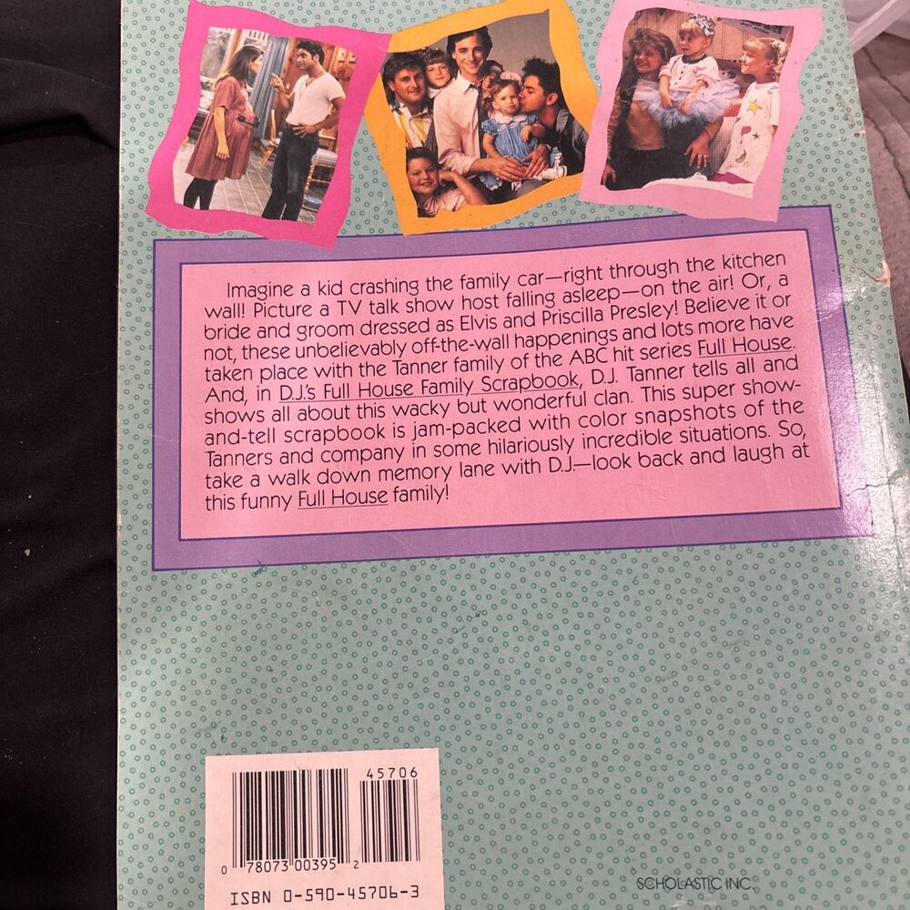 D.J.'S Full House Family Scrapbook 1992 1st Paperback Scholastic Candace Bure - Picture 2 of 16